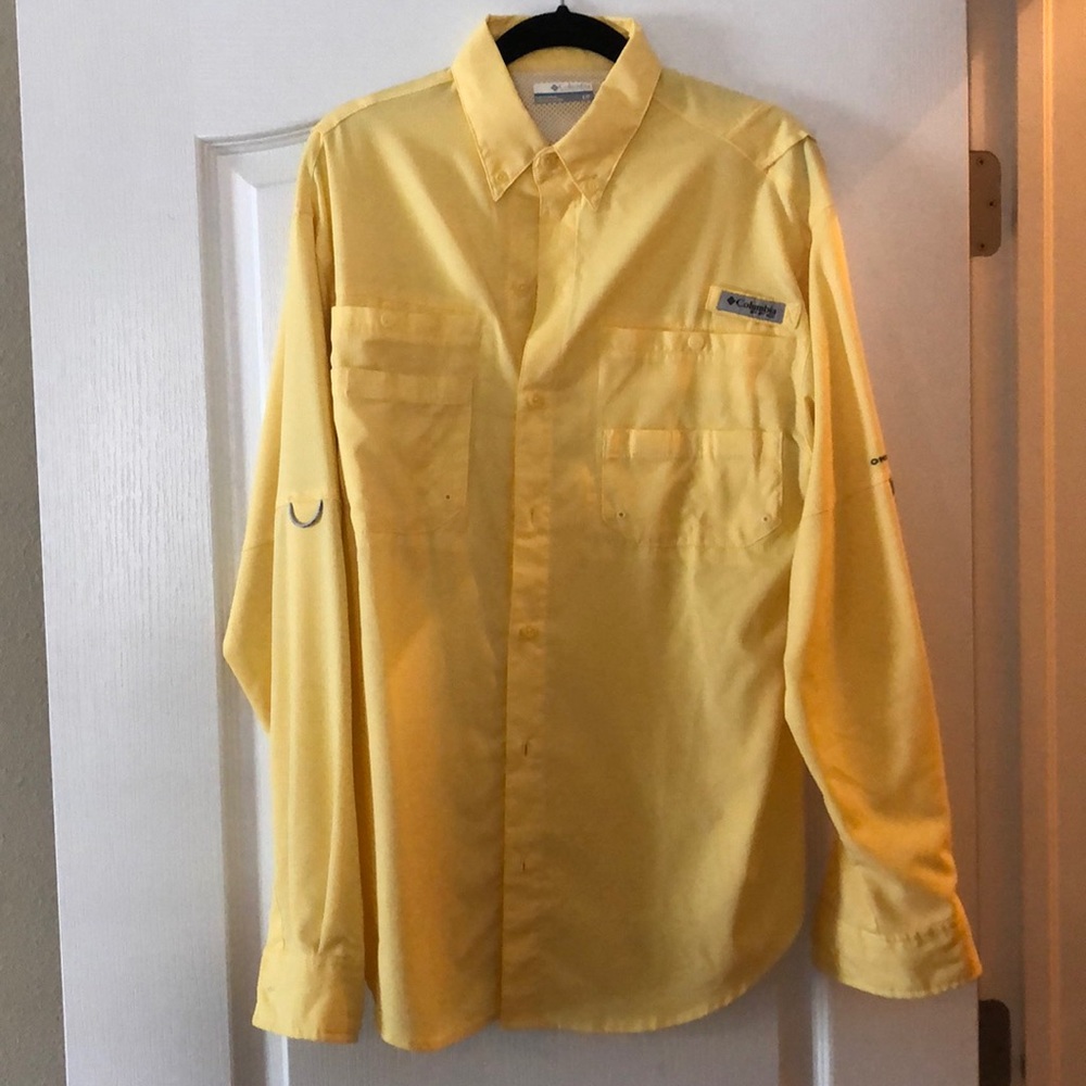 Men’s small Columbia shirt